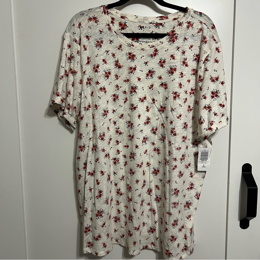 Torrid Relaxed Fit White Tee with Red Floral Design